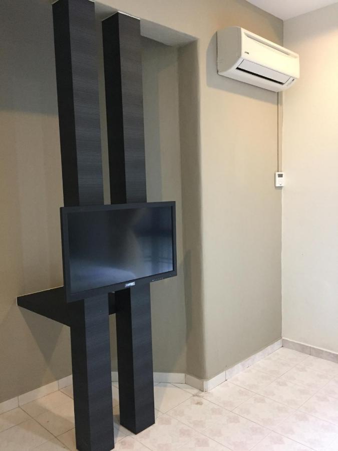 Homestay Muar Exterior foto